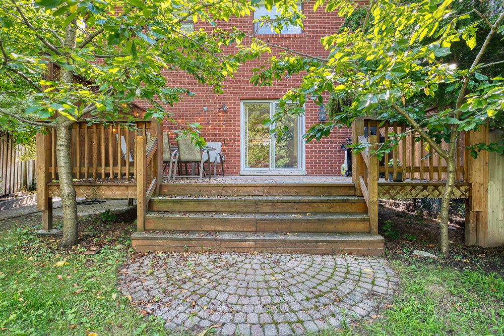 185 Durant Avenue, Toronto E03