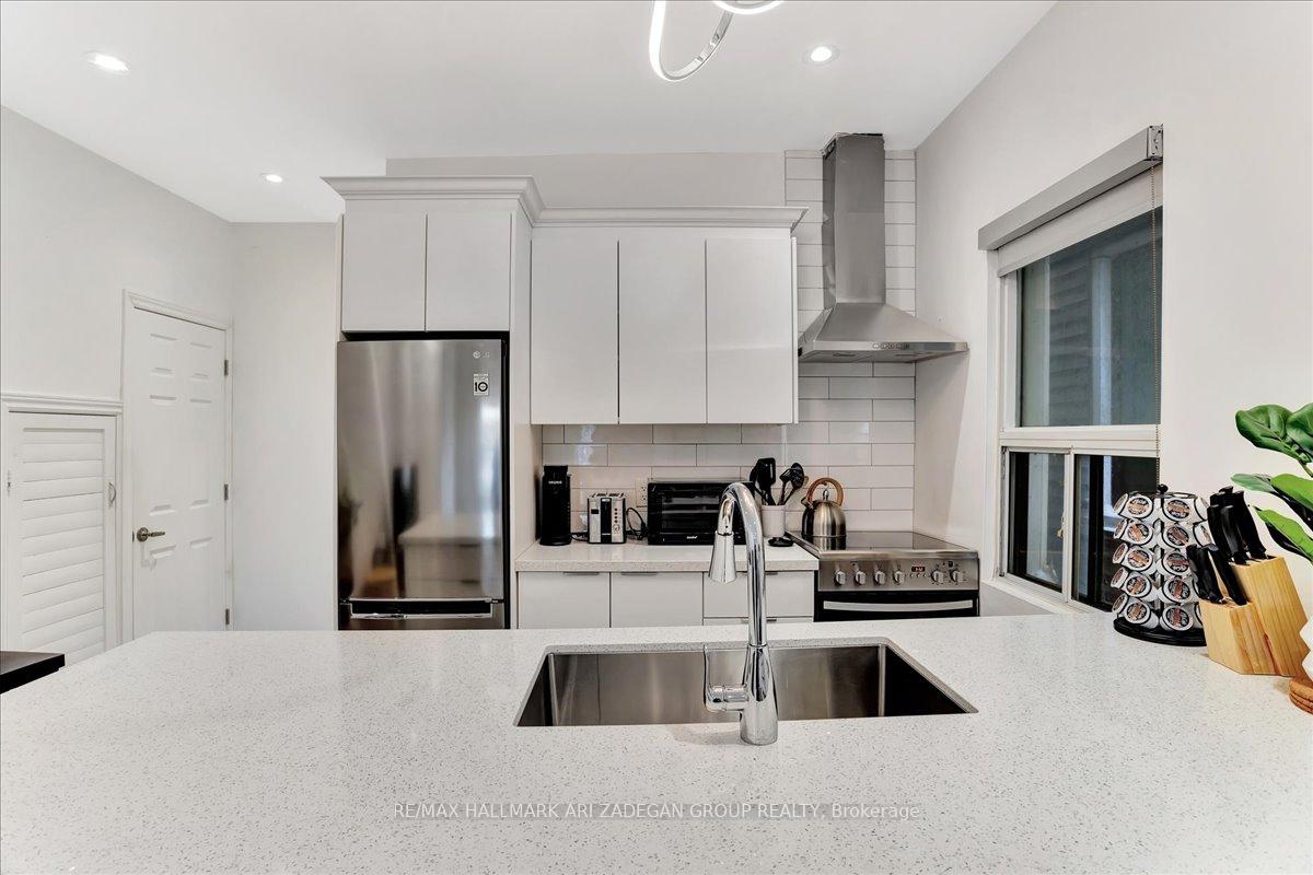 138 Booth Avenue Main Fl