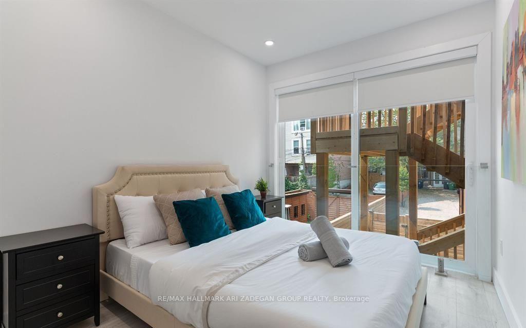 16 Minto Street 2, Toronto Unit: 2
