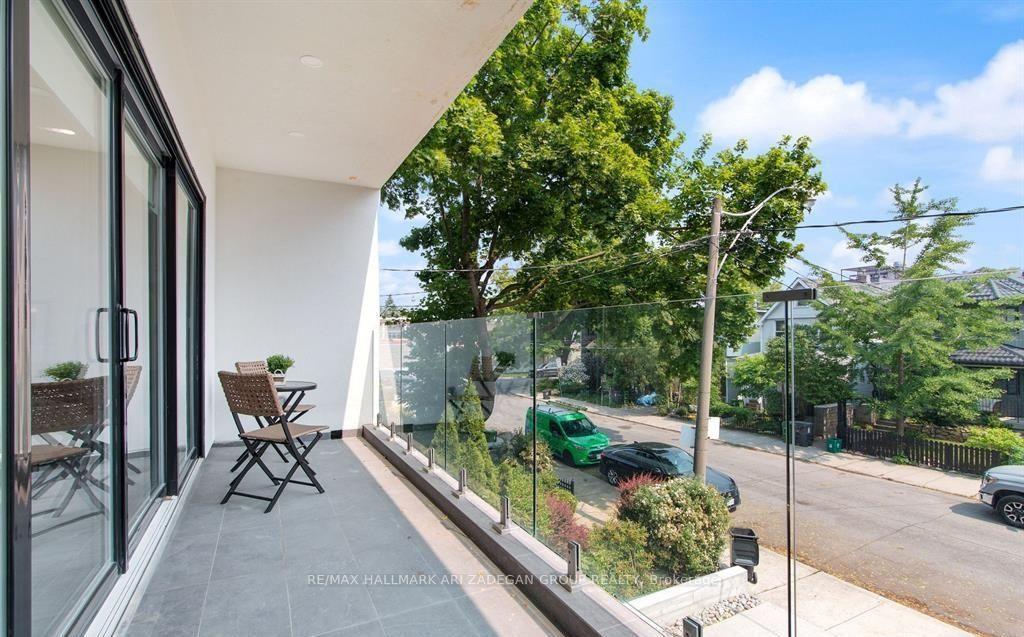 16 Minto Street 2, Toronto Unit: 2