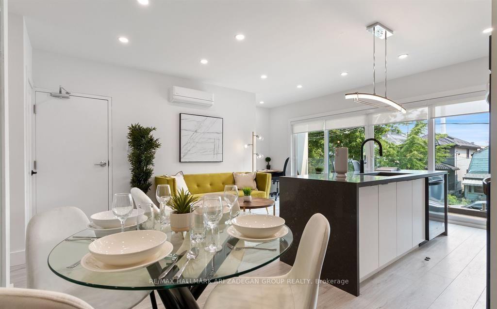 16 Minto Street 2, Toronto Unit: 2