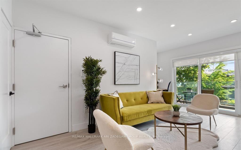 16 Minto Street 2, Toronto Unit: 2