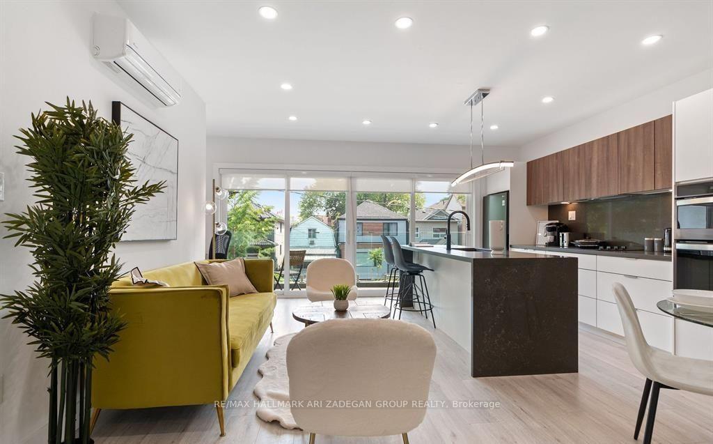 16 Minto Street 2, Toronto Unit: 2