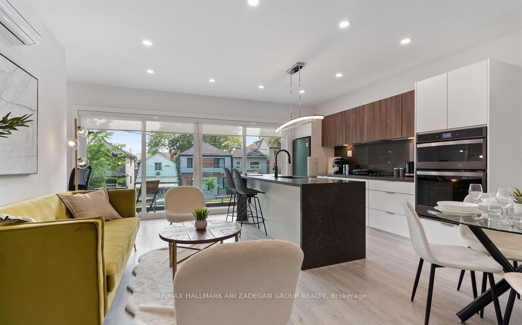 16 Minto Street 2, Toronto Unit: 2