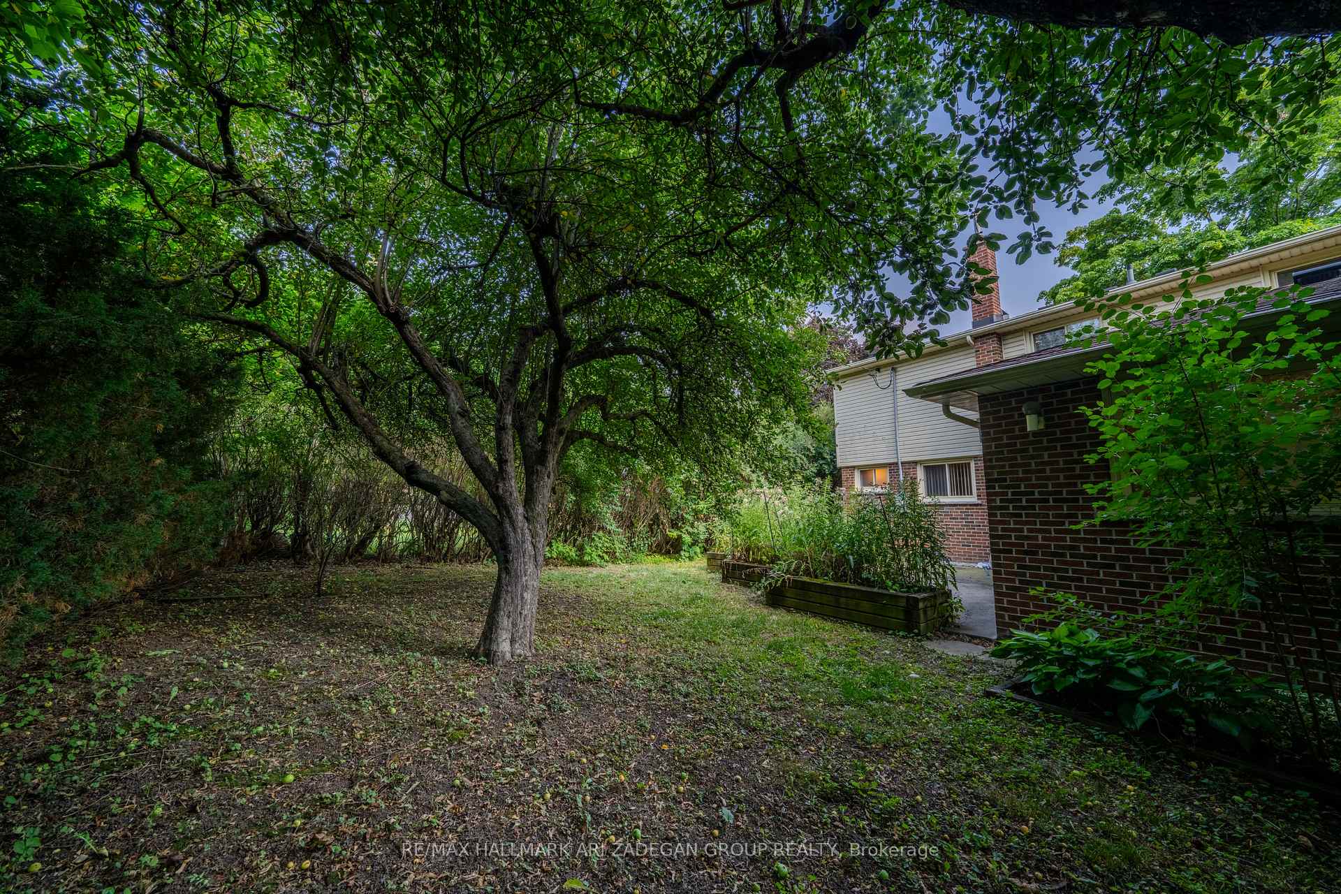 22 Silver Aspen Drive