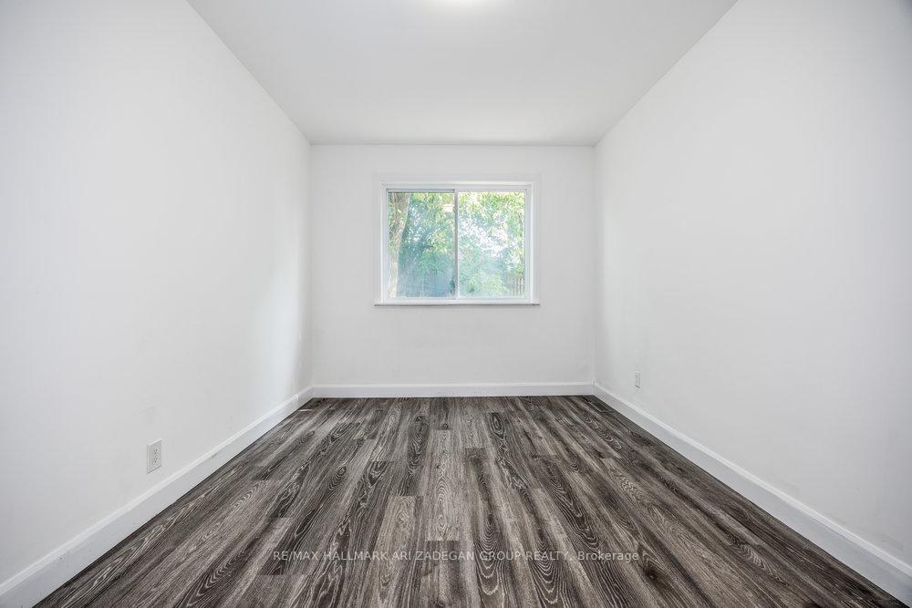 47 Newbury Drive