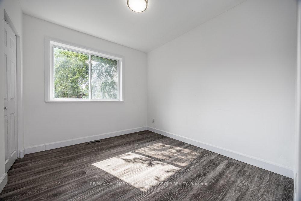 47 Newbury Drive