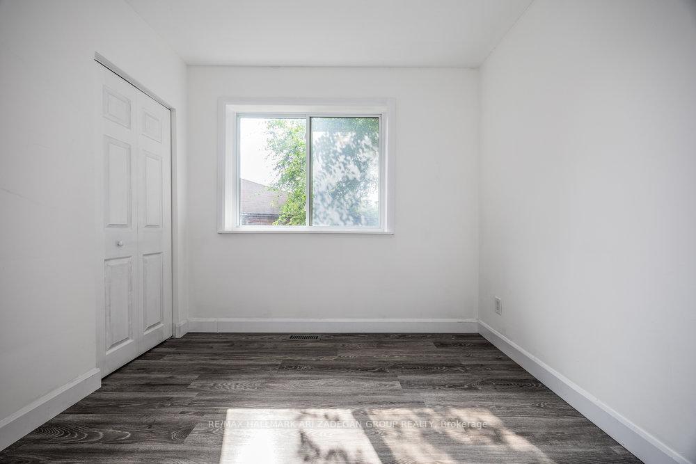 47 Newbury Drive