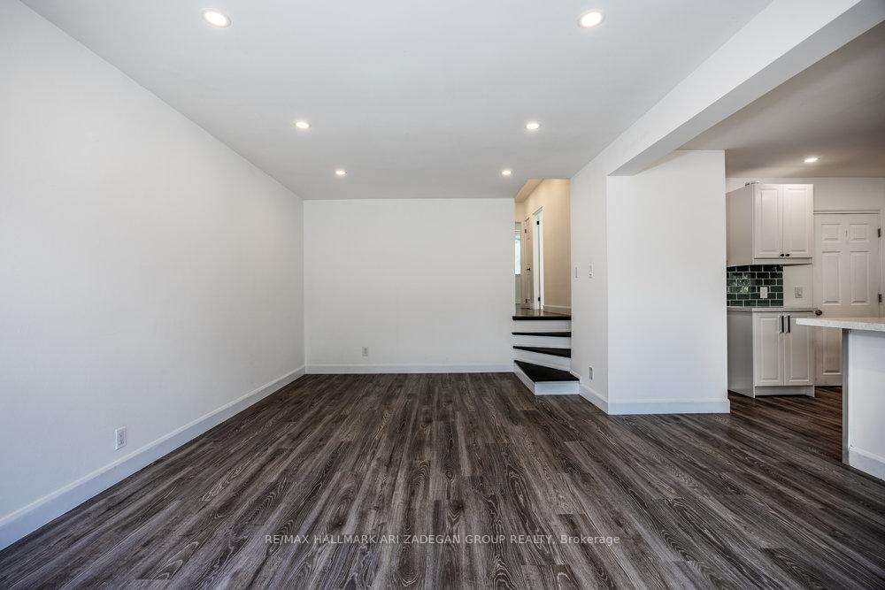 47 Newbury Drive
