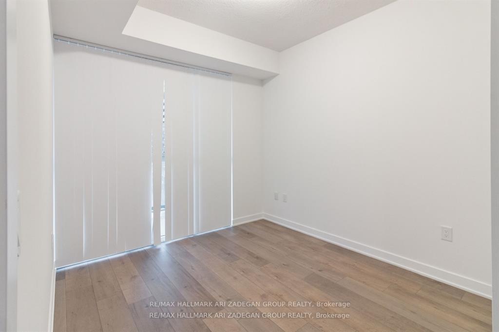 60 Honeycrisp Crescent 805