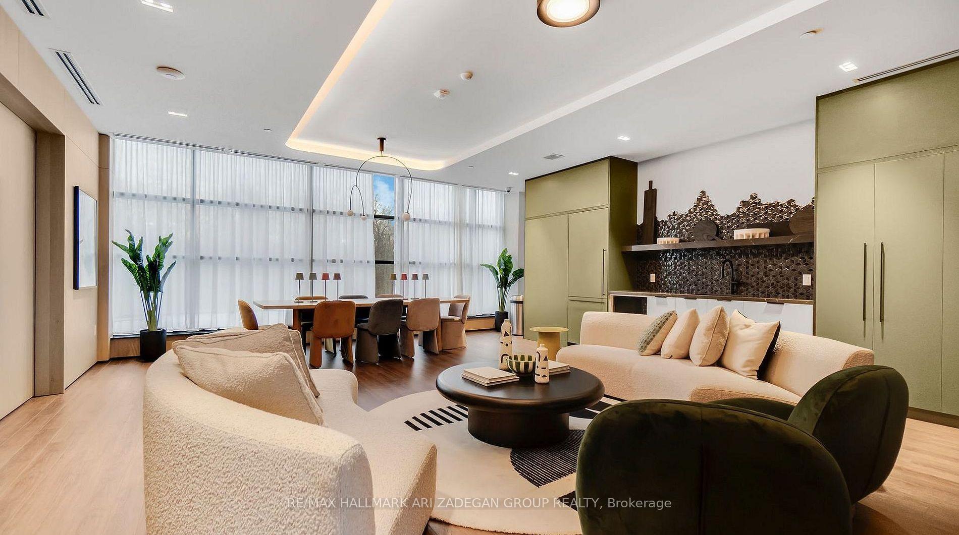 720 Whitlock Avenue 409