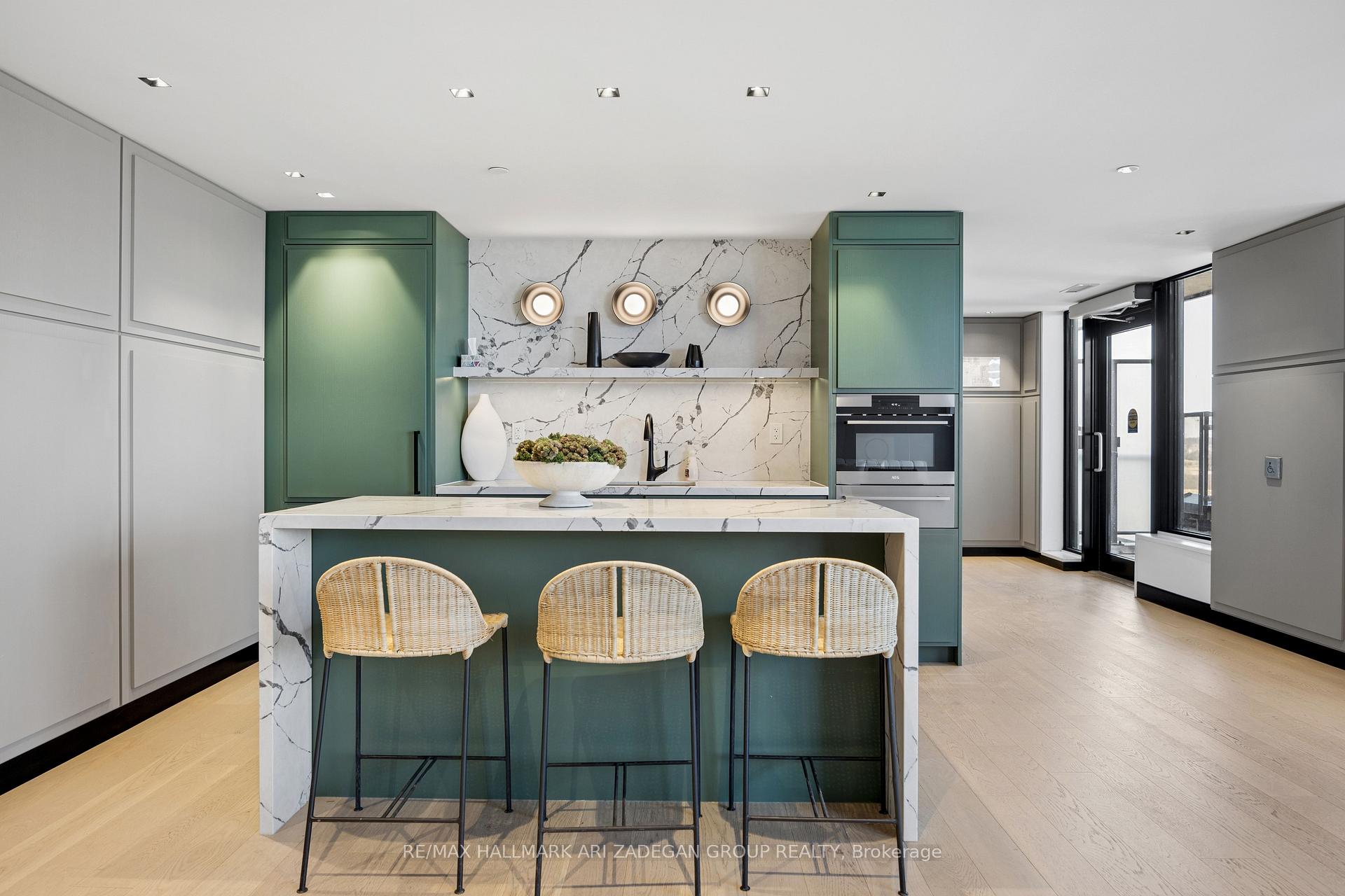 3200 William Coltson Avenue 1302