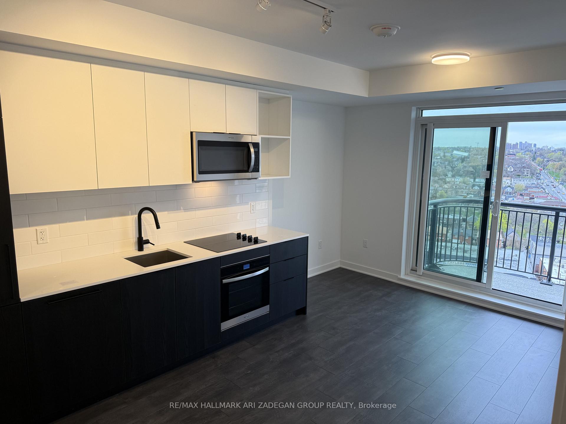 1185 Dupont Street 1304