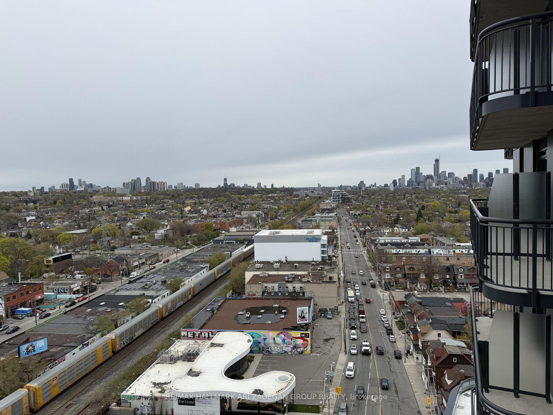 1185 Dupont Street 1304