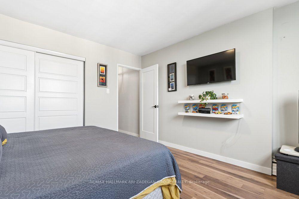 975 Warwick Court 1406