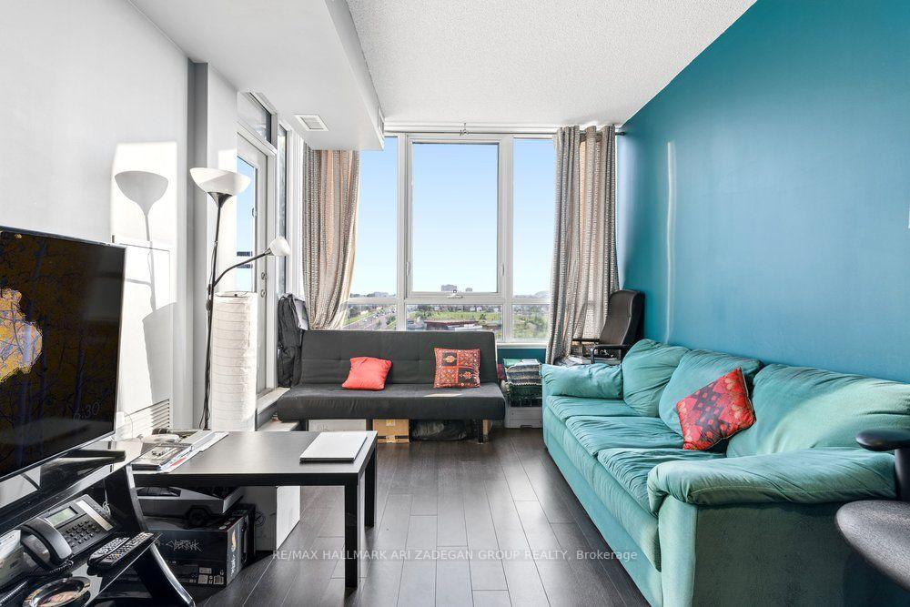 75 Eglinton Avenue W 505