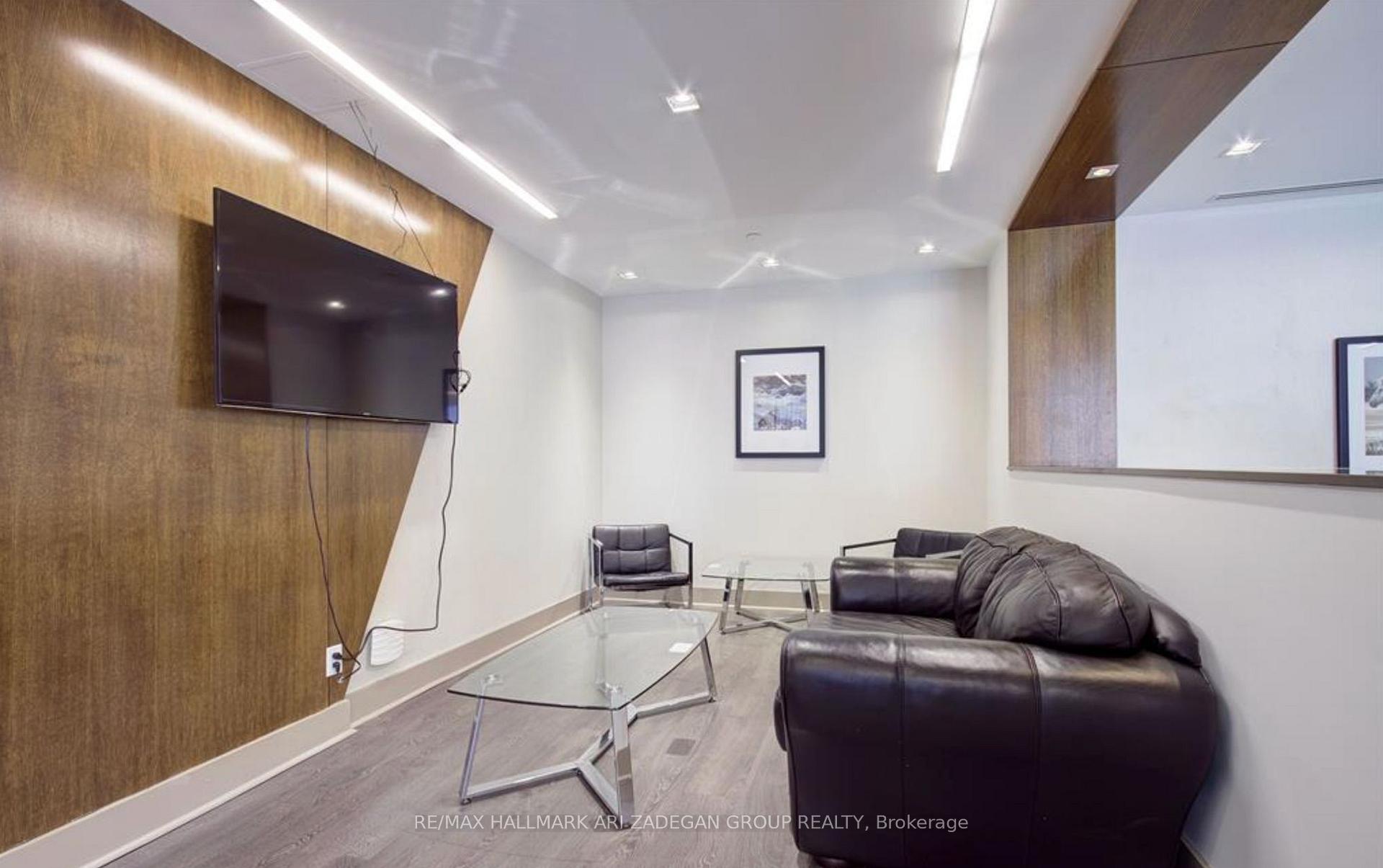 75 Eglinton Avenue W 505