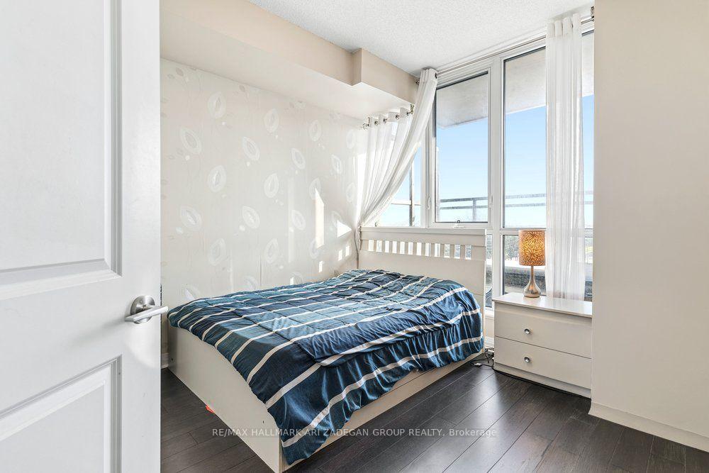 75 Eglinton Avenue W 505
