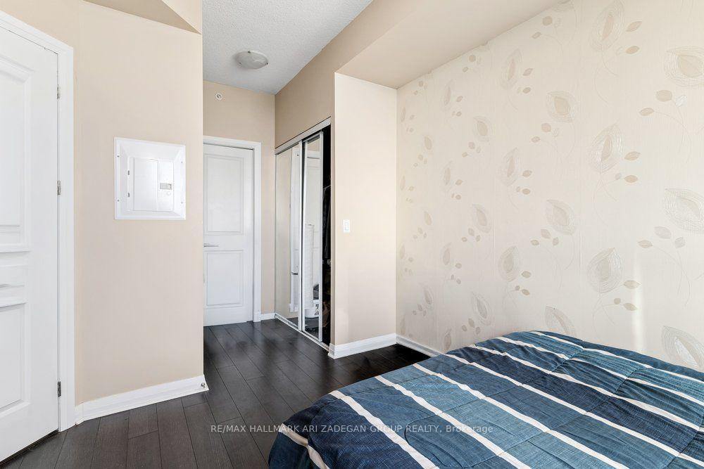 75 Eglinton Avenue W 505