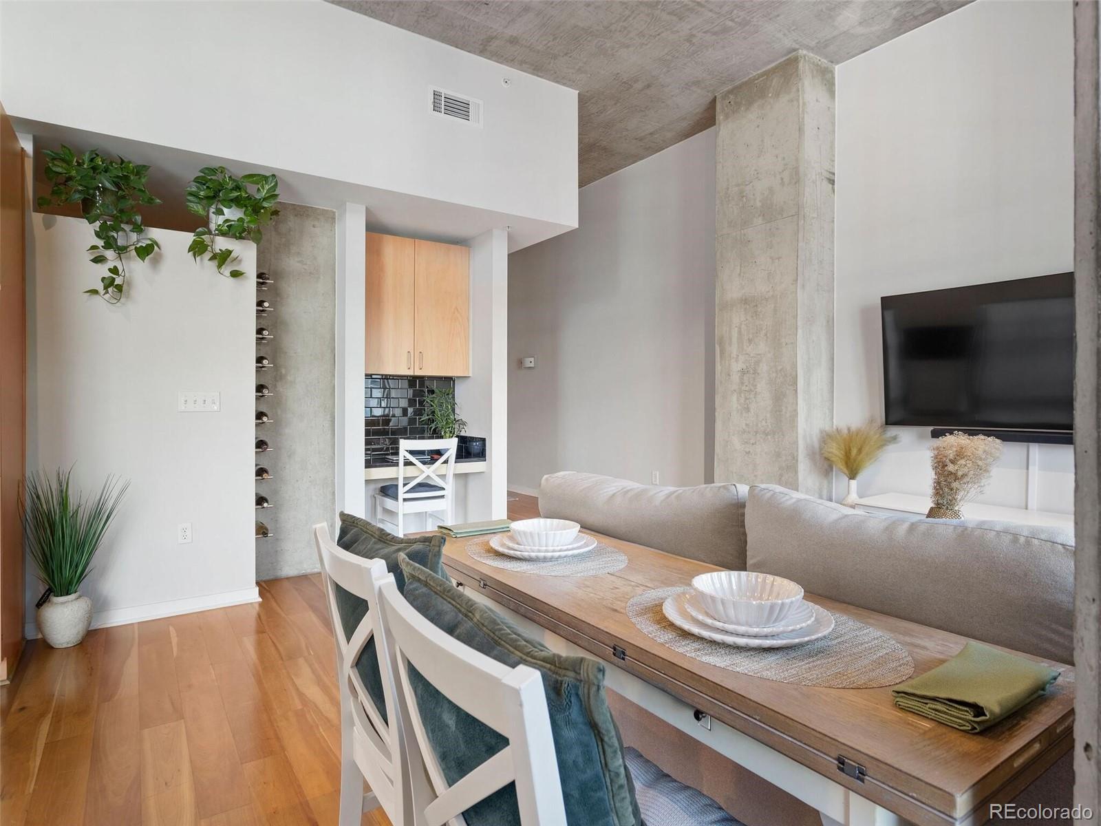 1700 Bassett Street Unit: 705