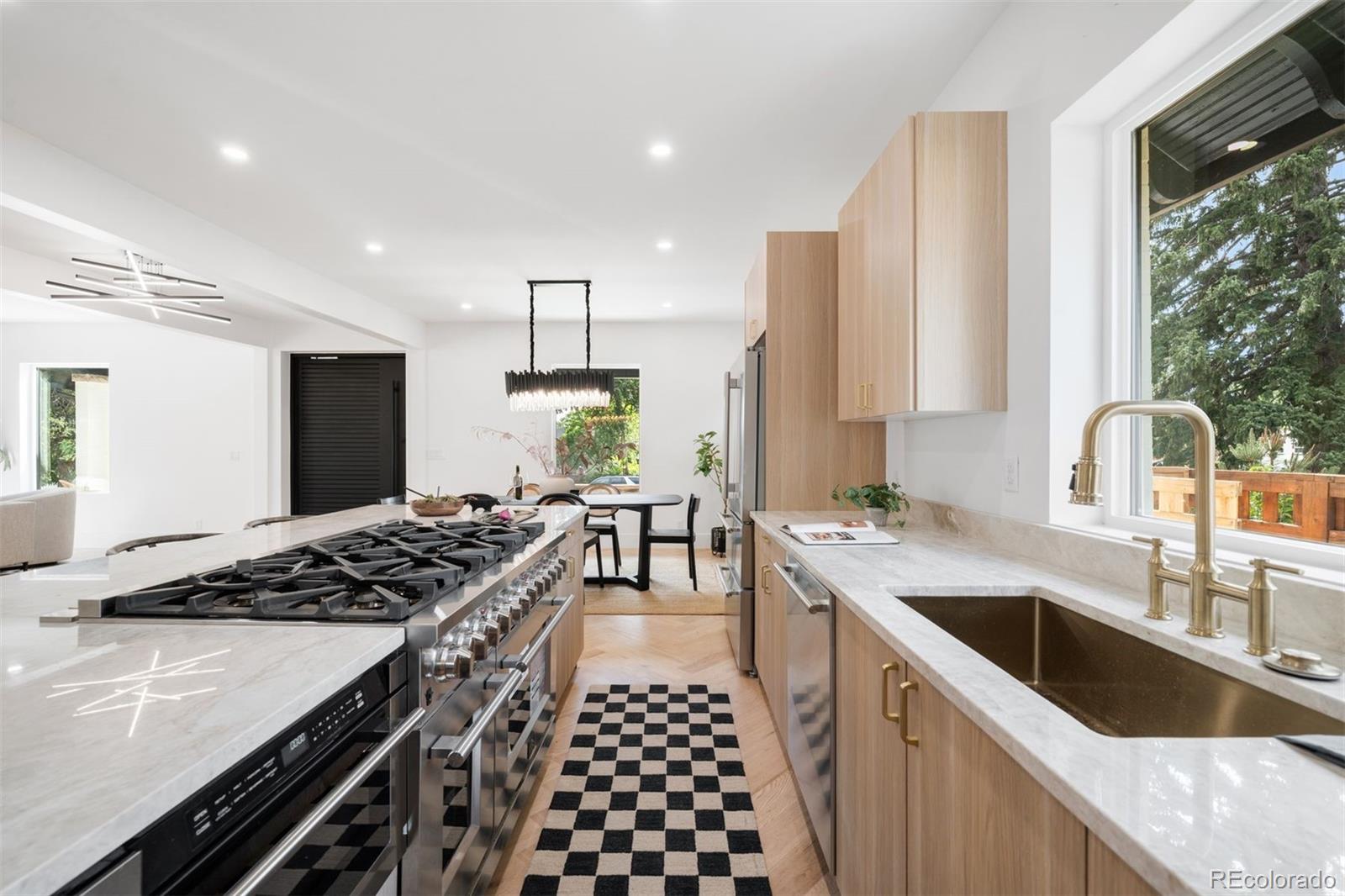 2917 Clermont Street