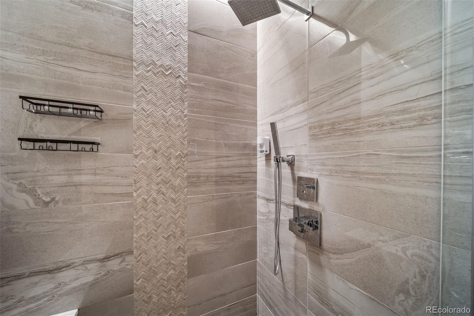 155 Steele Street Unit: 415