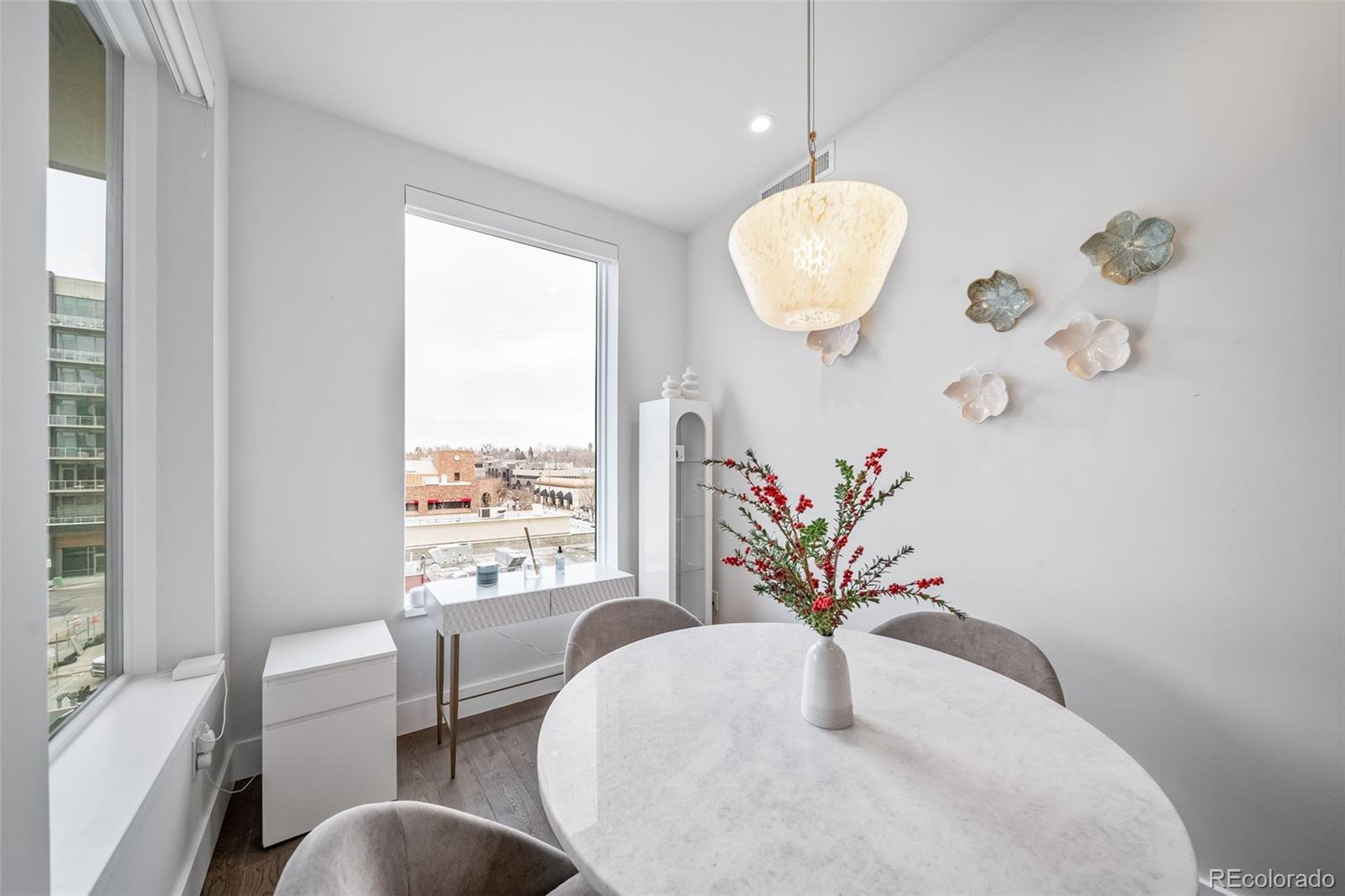 155 Steele Street Unit: 415