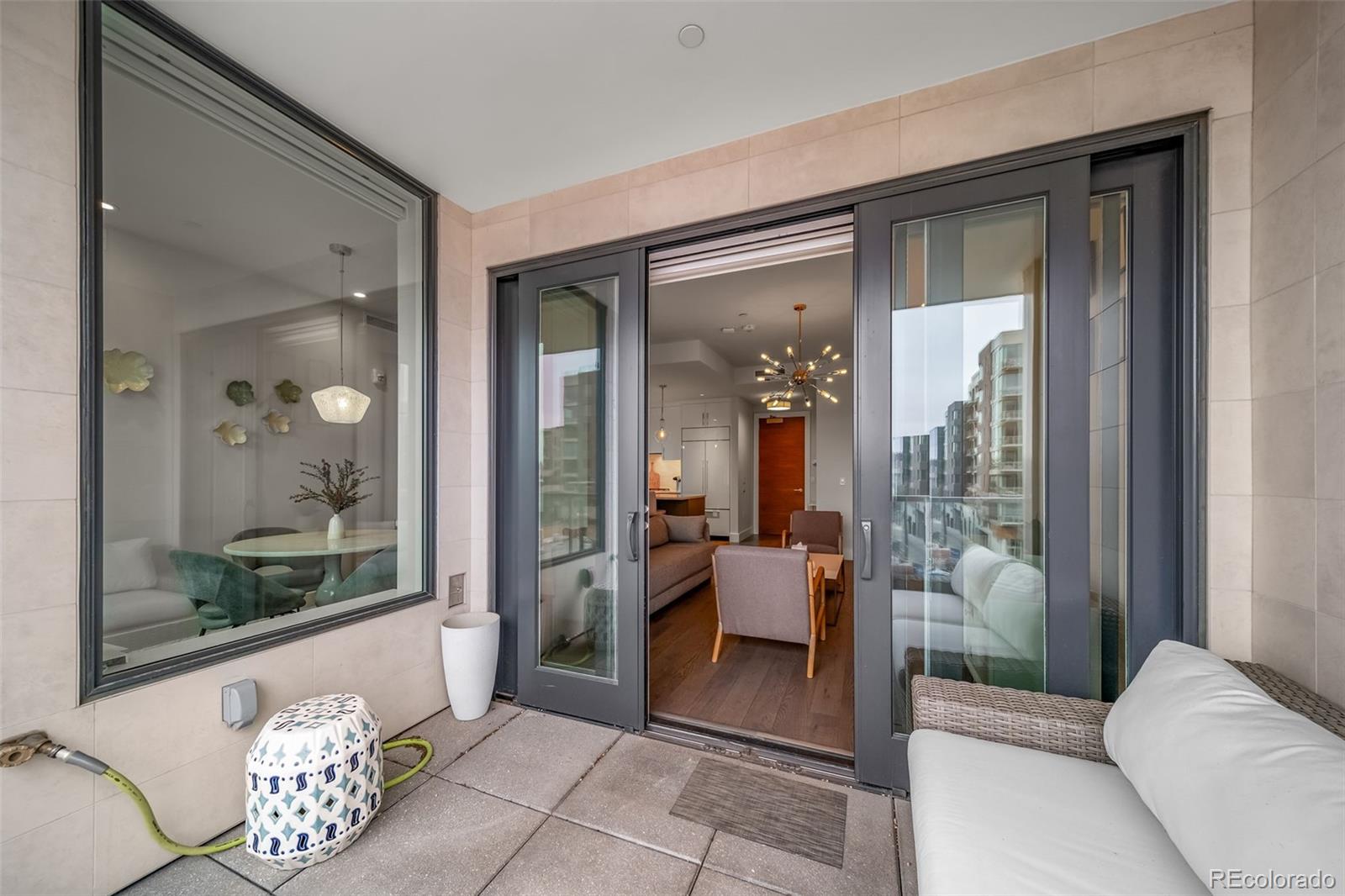 155 Steele Street Unit: 415