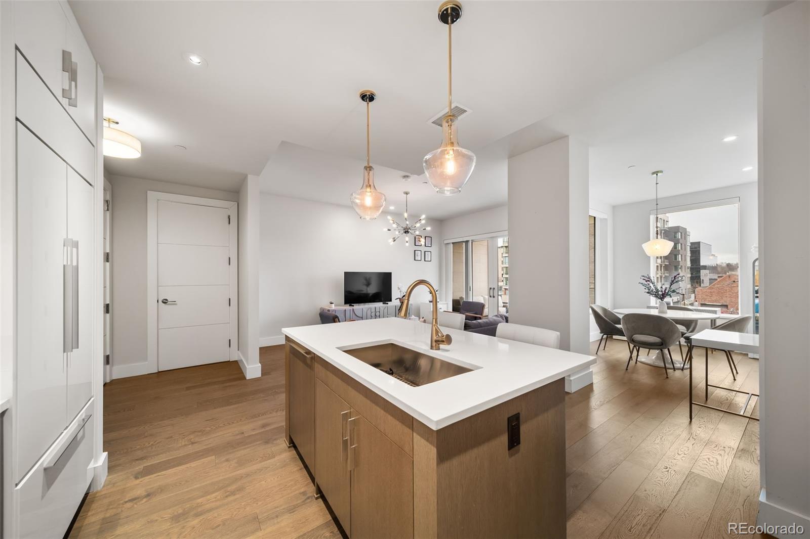 155 Steele Street Unit: 415