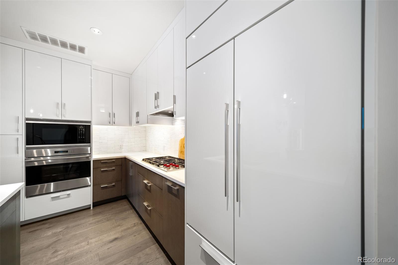 155 Steele Street Unit: 415