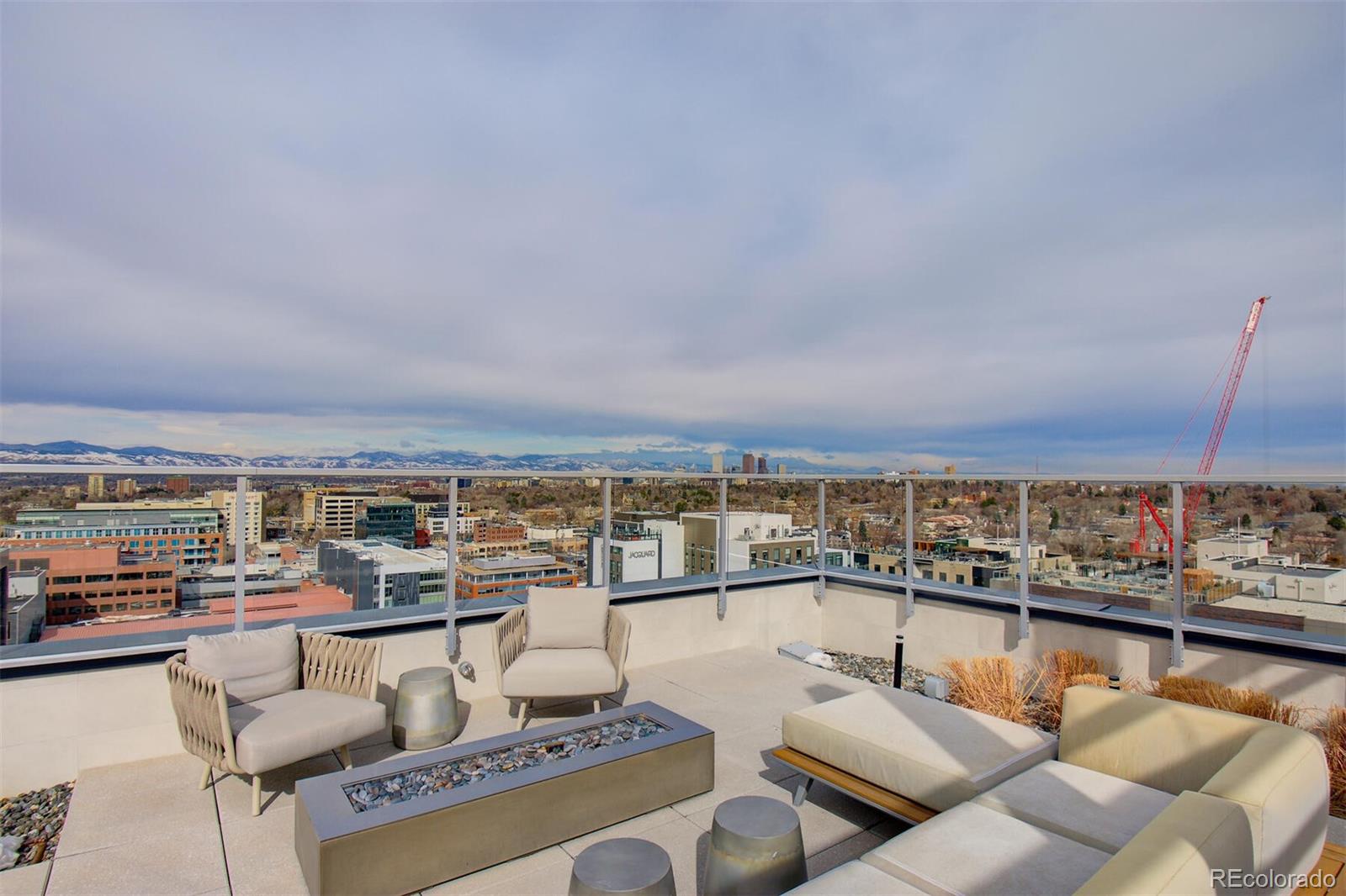 155 Steele Street Unit: 415