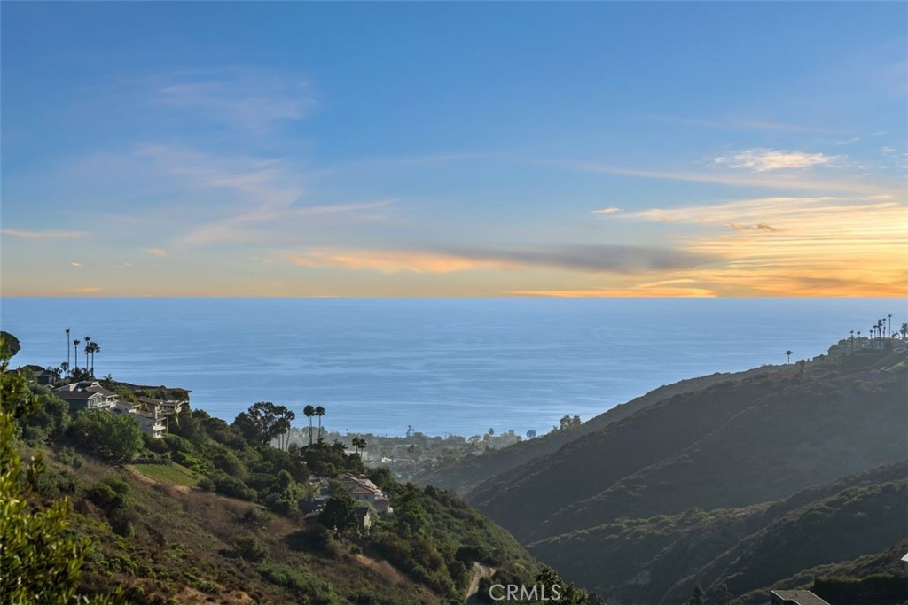 2516 Temple Hills Drive