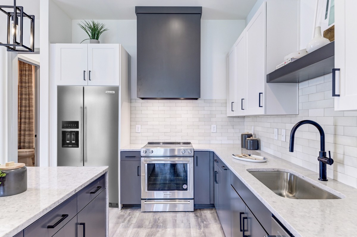 5700 California Avenue Unit: 74