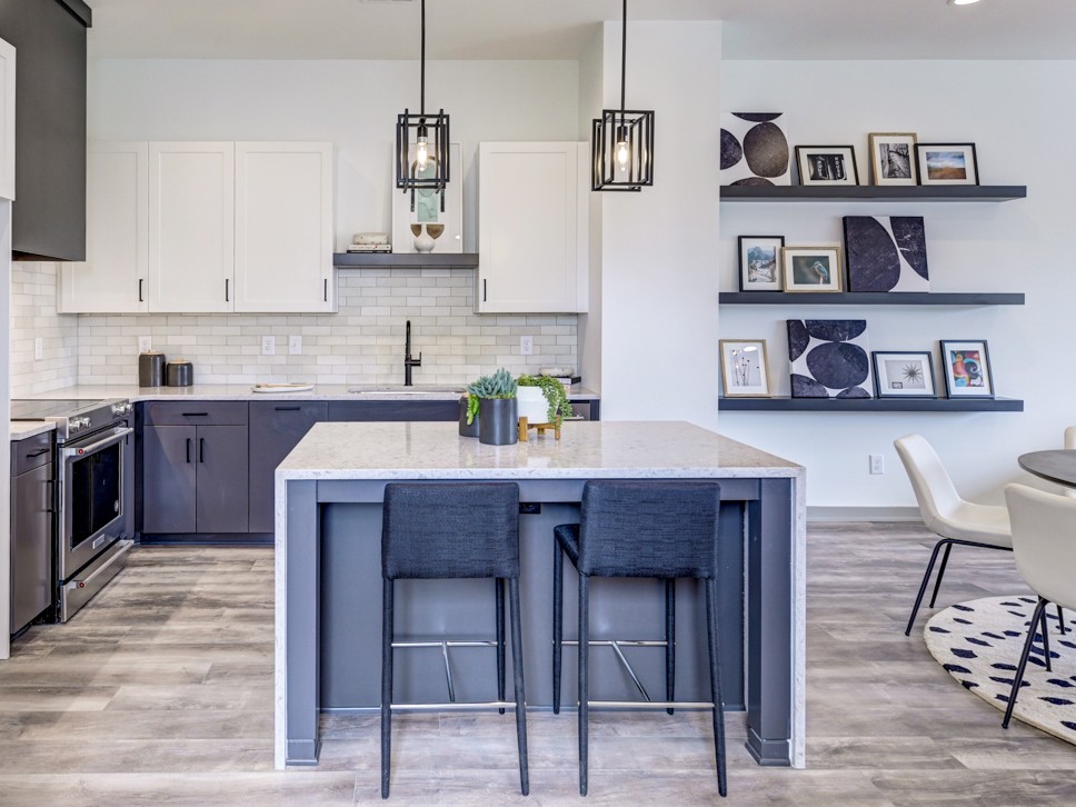 5700 California Avenue Unit: 74