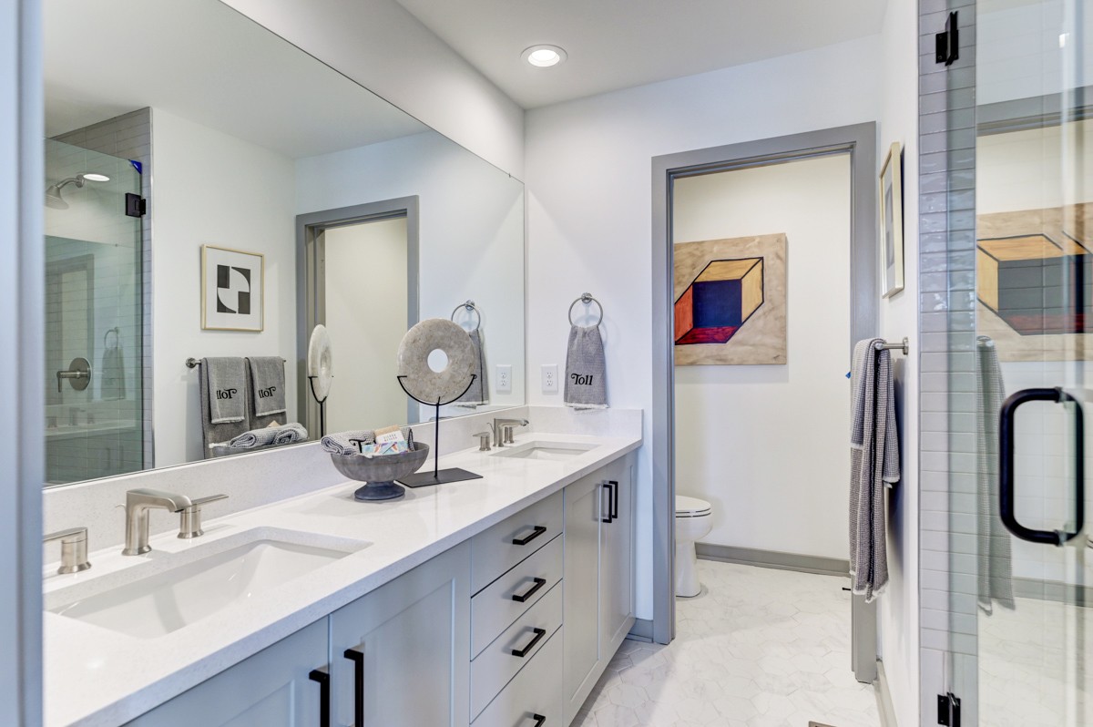 5700 California Avenue Unit: 74