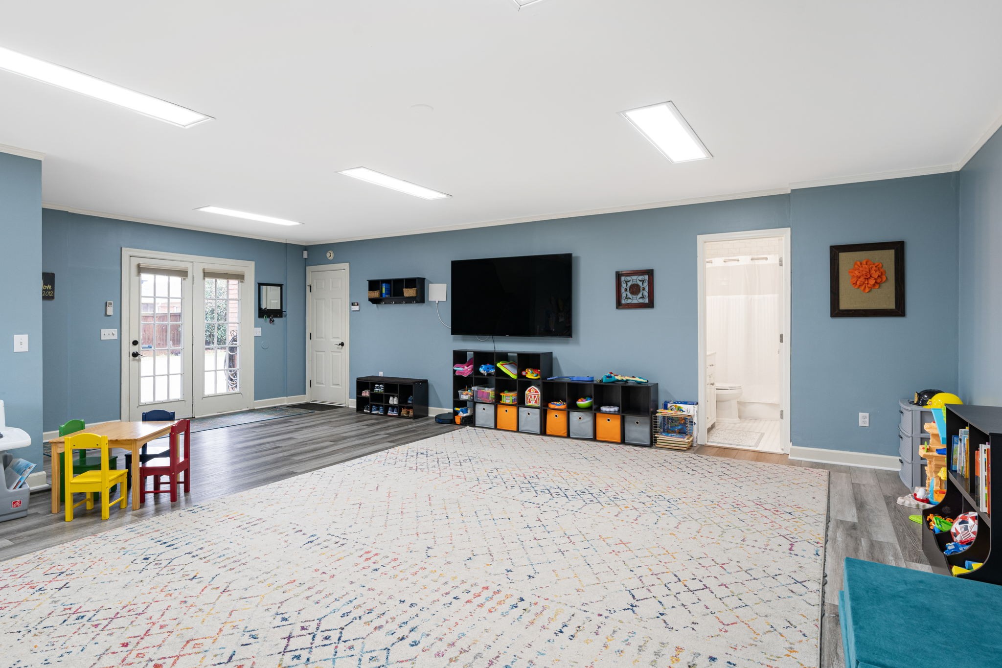 910 Riverbend Rd