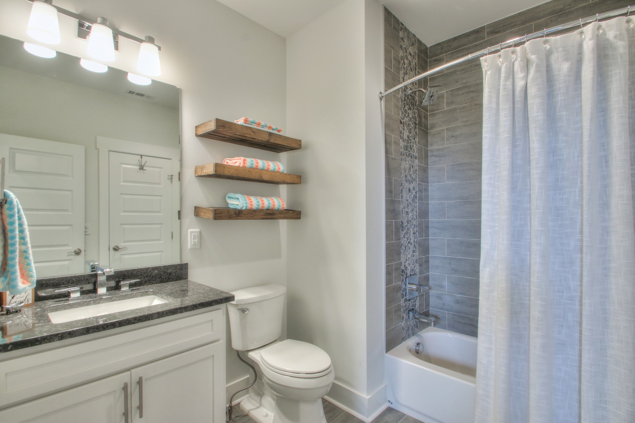 915 Elvira Ave Unit: A