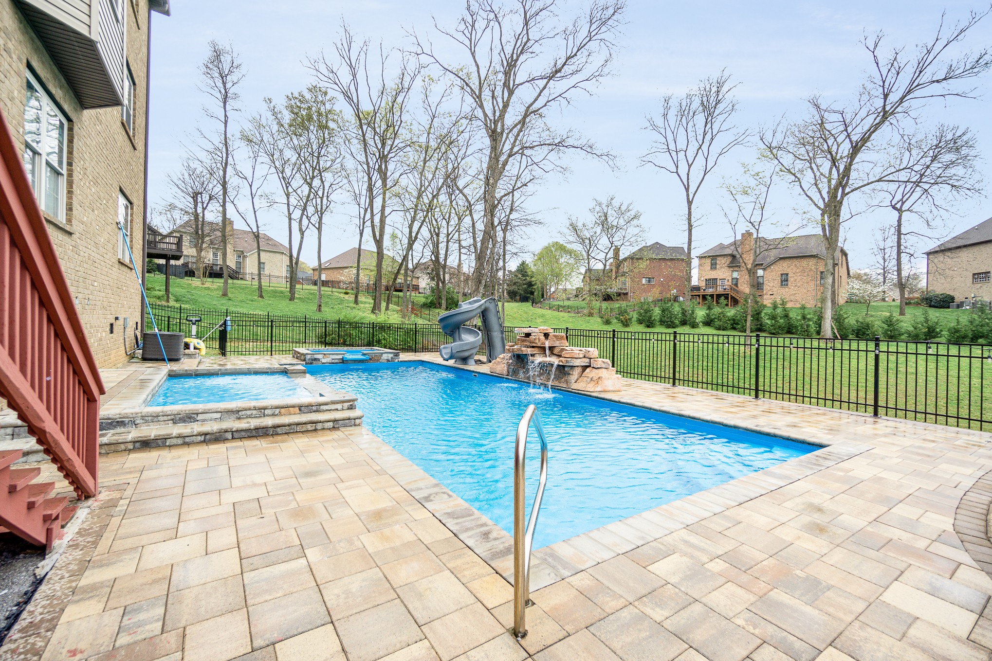 309 Dillehay Ct