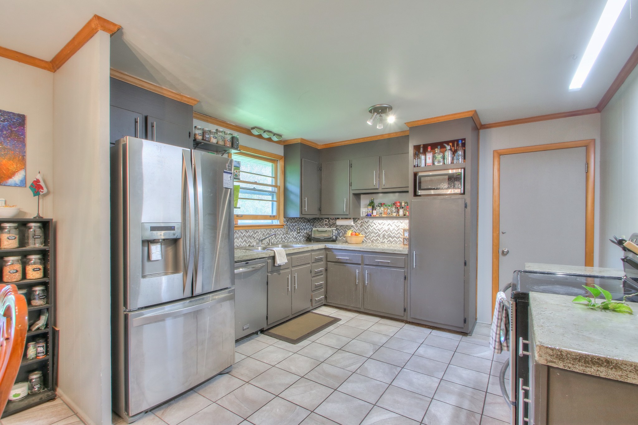 2504 Alvinwood Dr