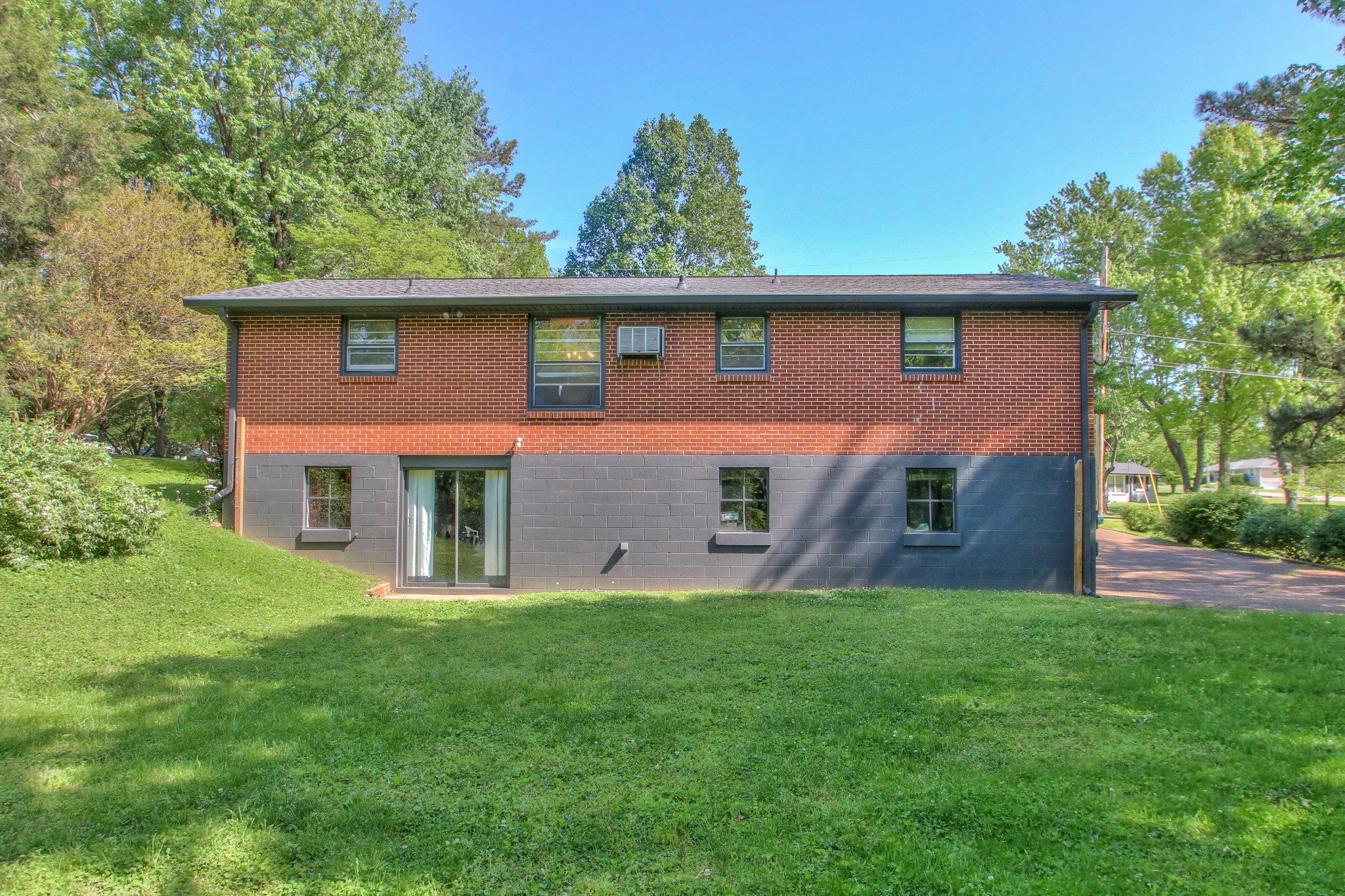2504 Alvinwood Dr