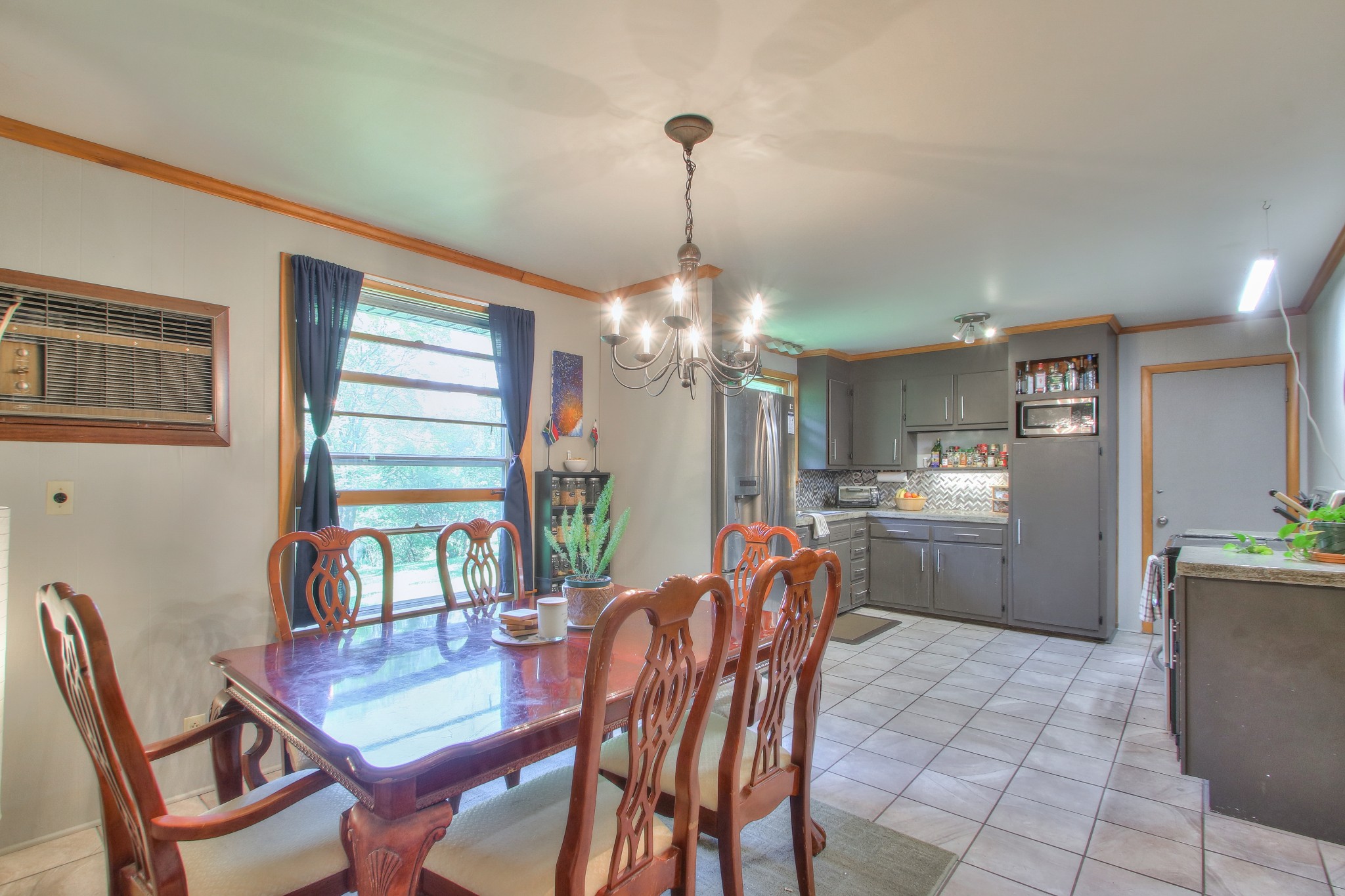2504 Alvinwood Dr
