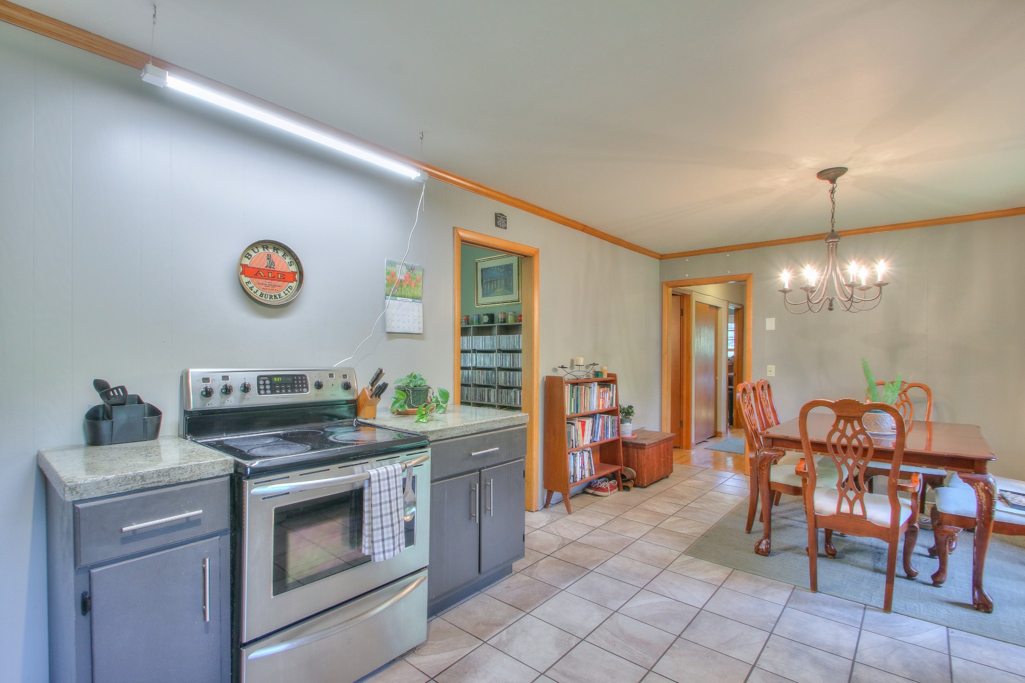 2504 Alvinwood Dr