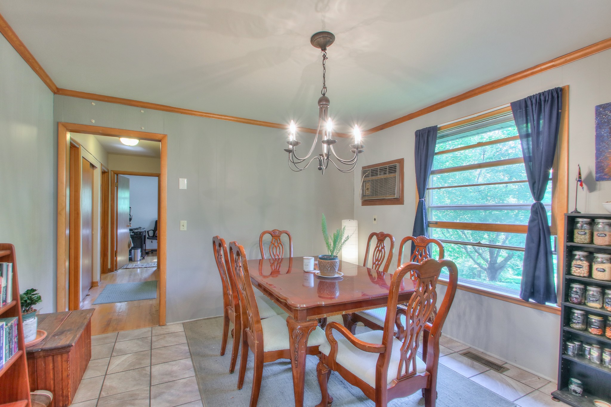 2504 Alvinwood Dr