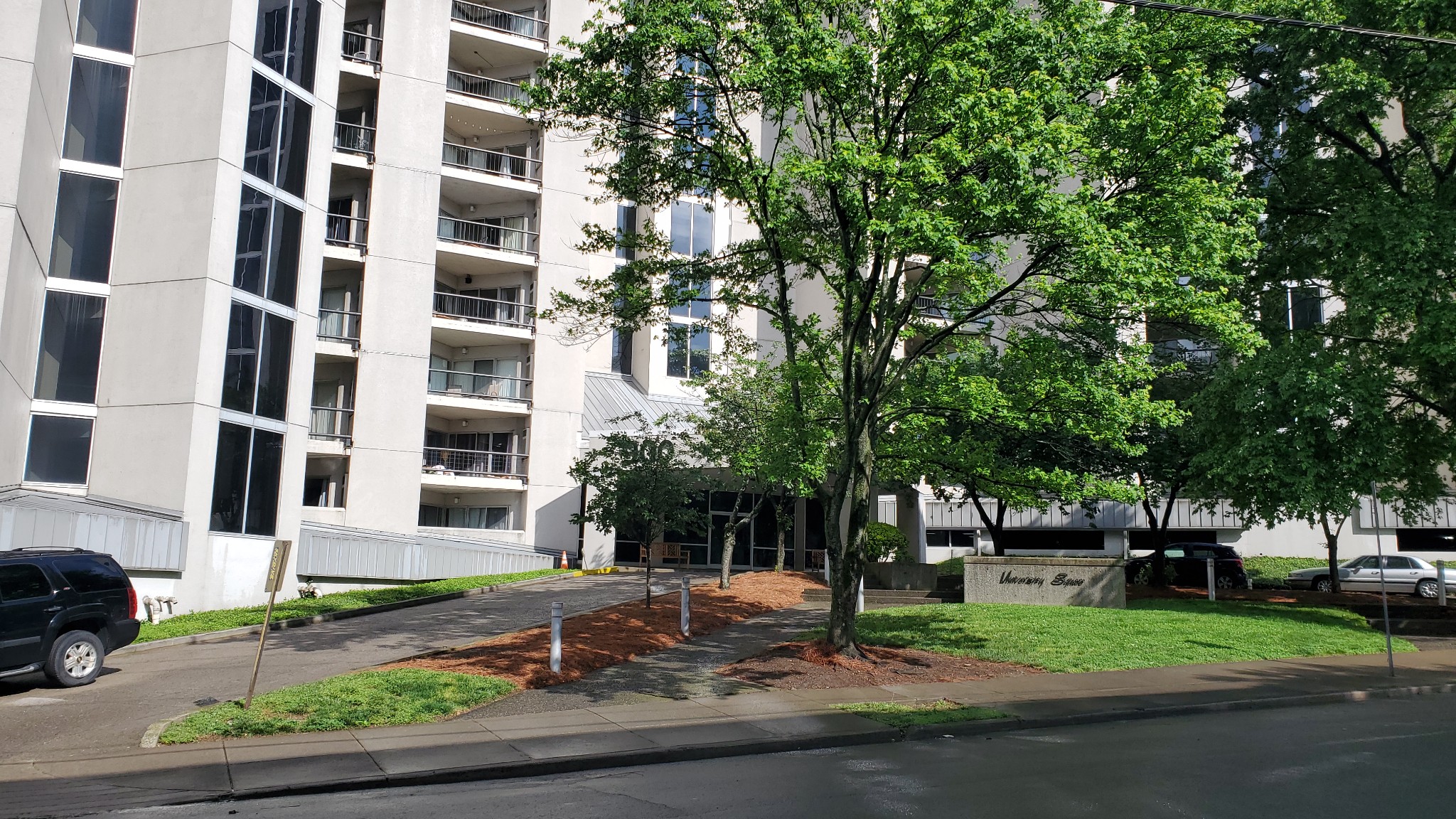 900 19th Ave, S Unit: 405