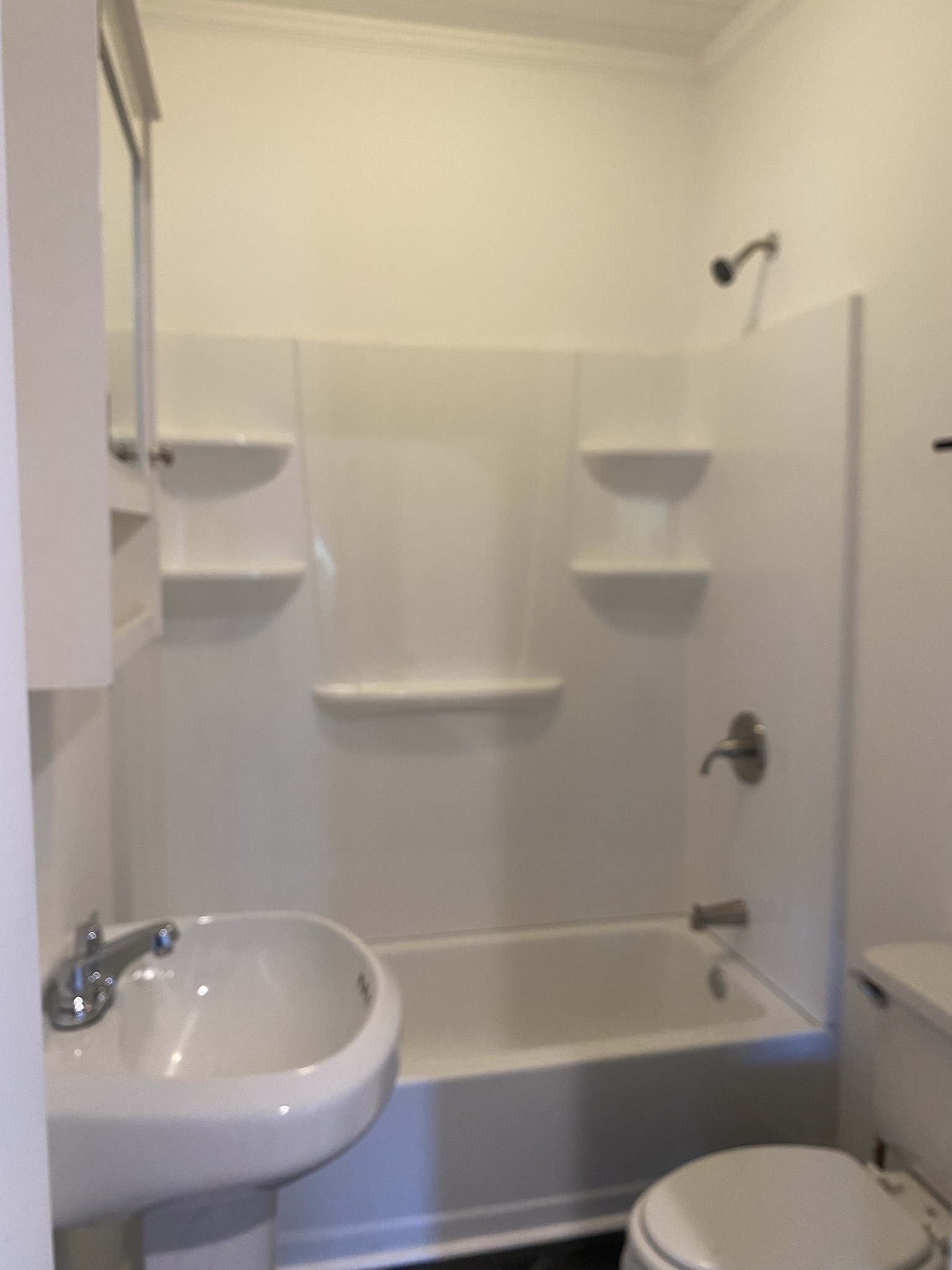 212 Rayon Dr