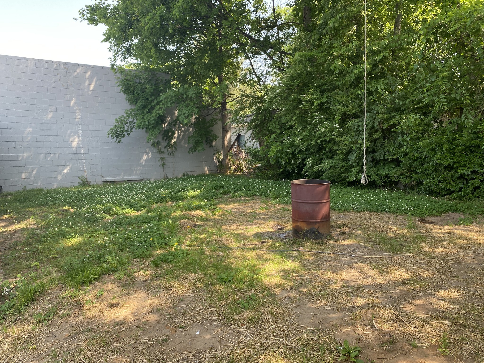 212 Rayon Dr