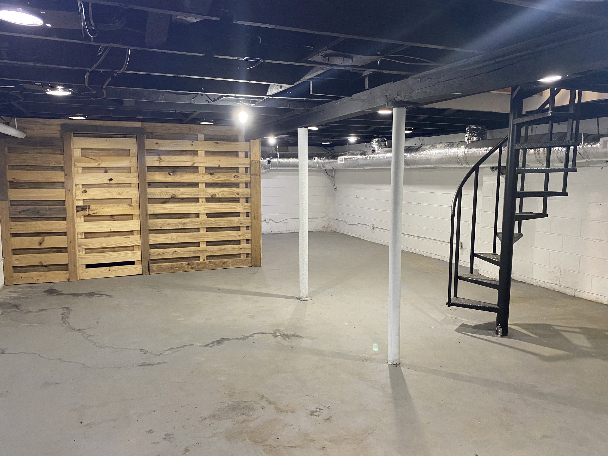 212 Rayon Dr