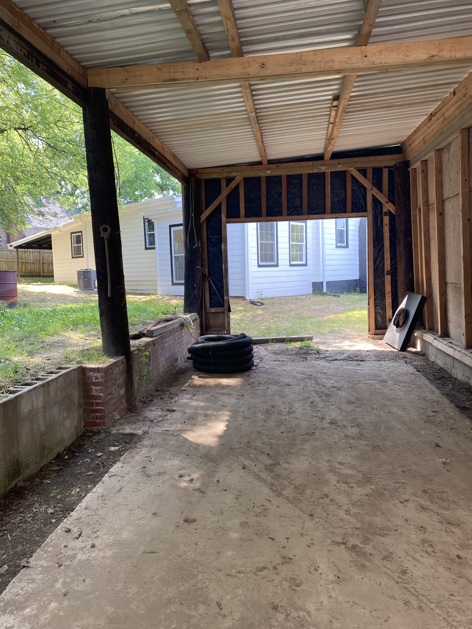 212 Rayon Dr
