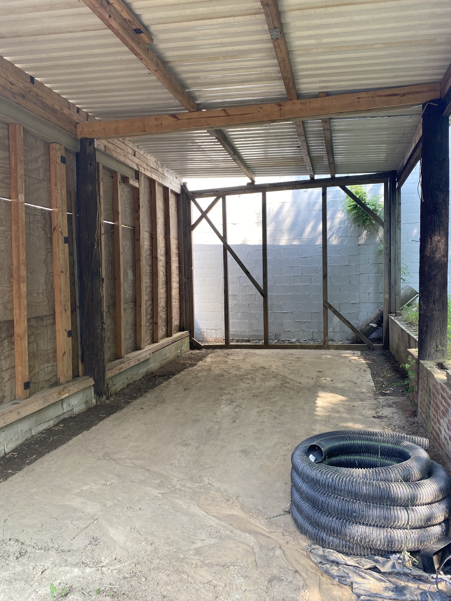 212 Rayon Dr
