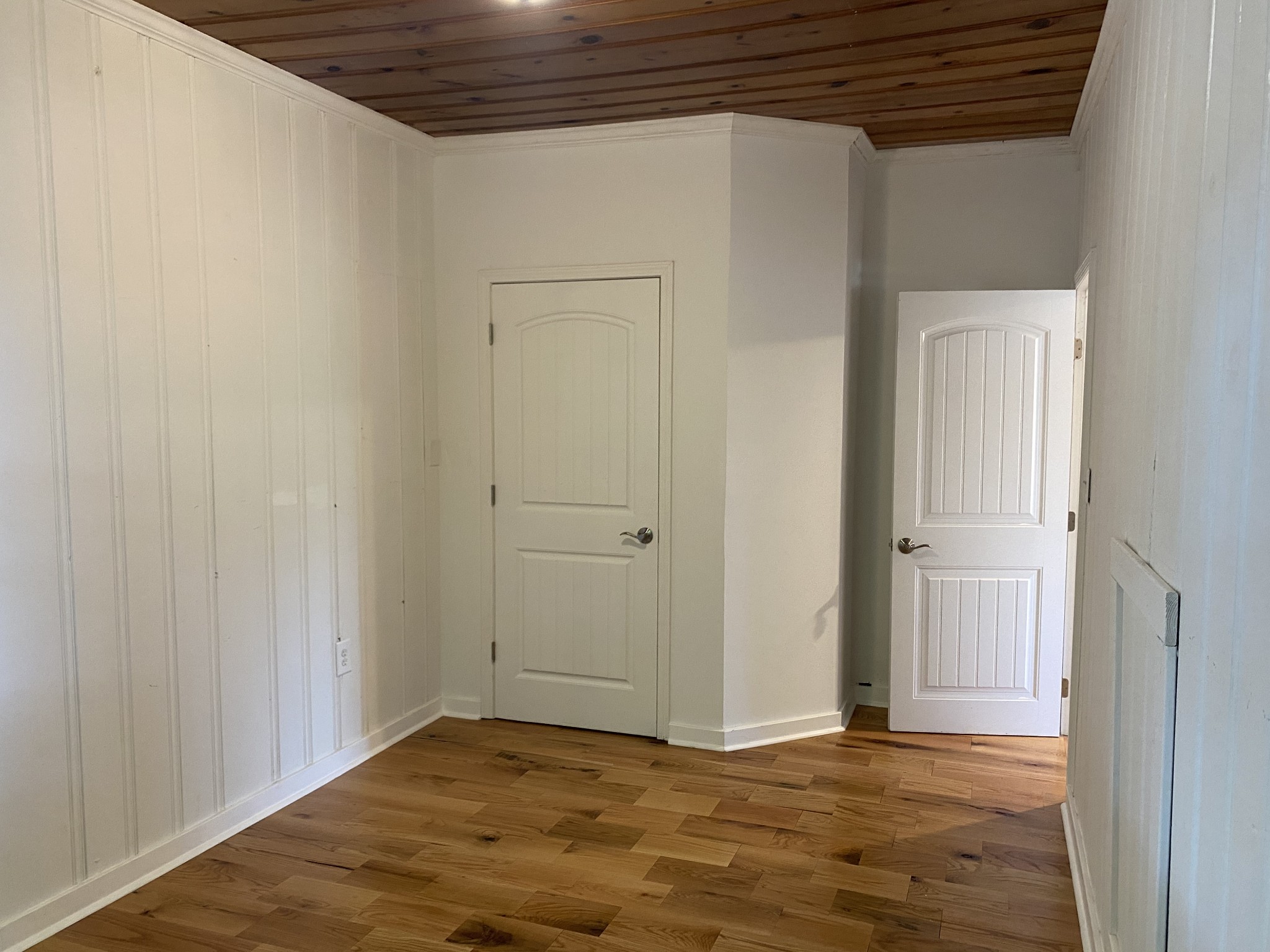 212 Rayon Dr